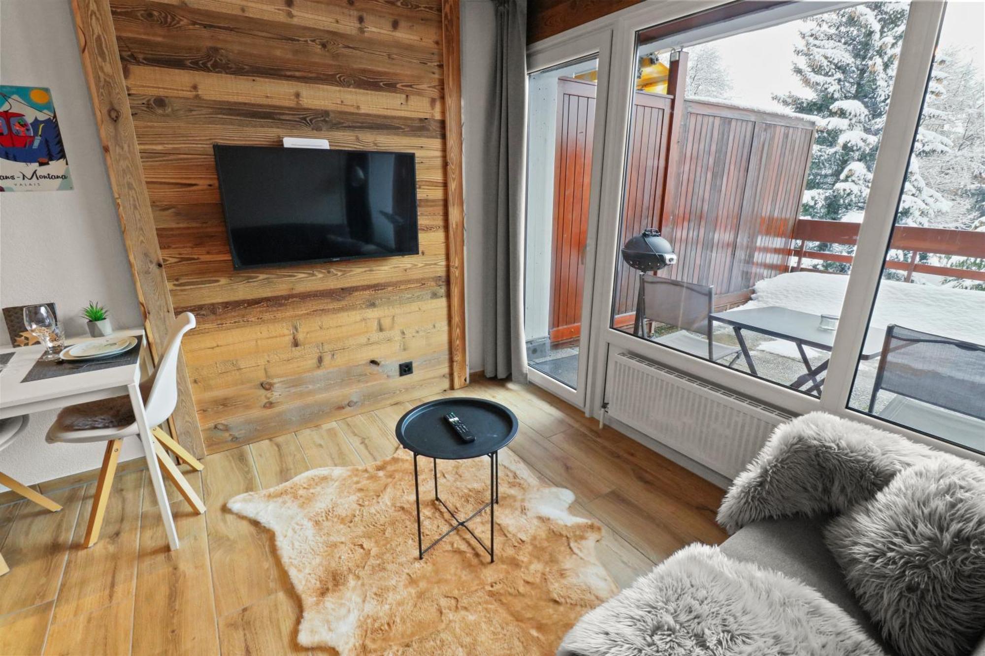 Joli Studio Avec Parking Gratuit Crans-Montana Ngoại thất bức ảnh
