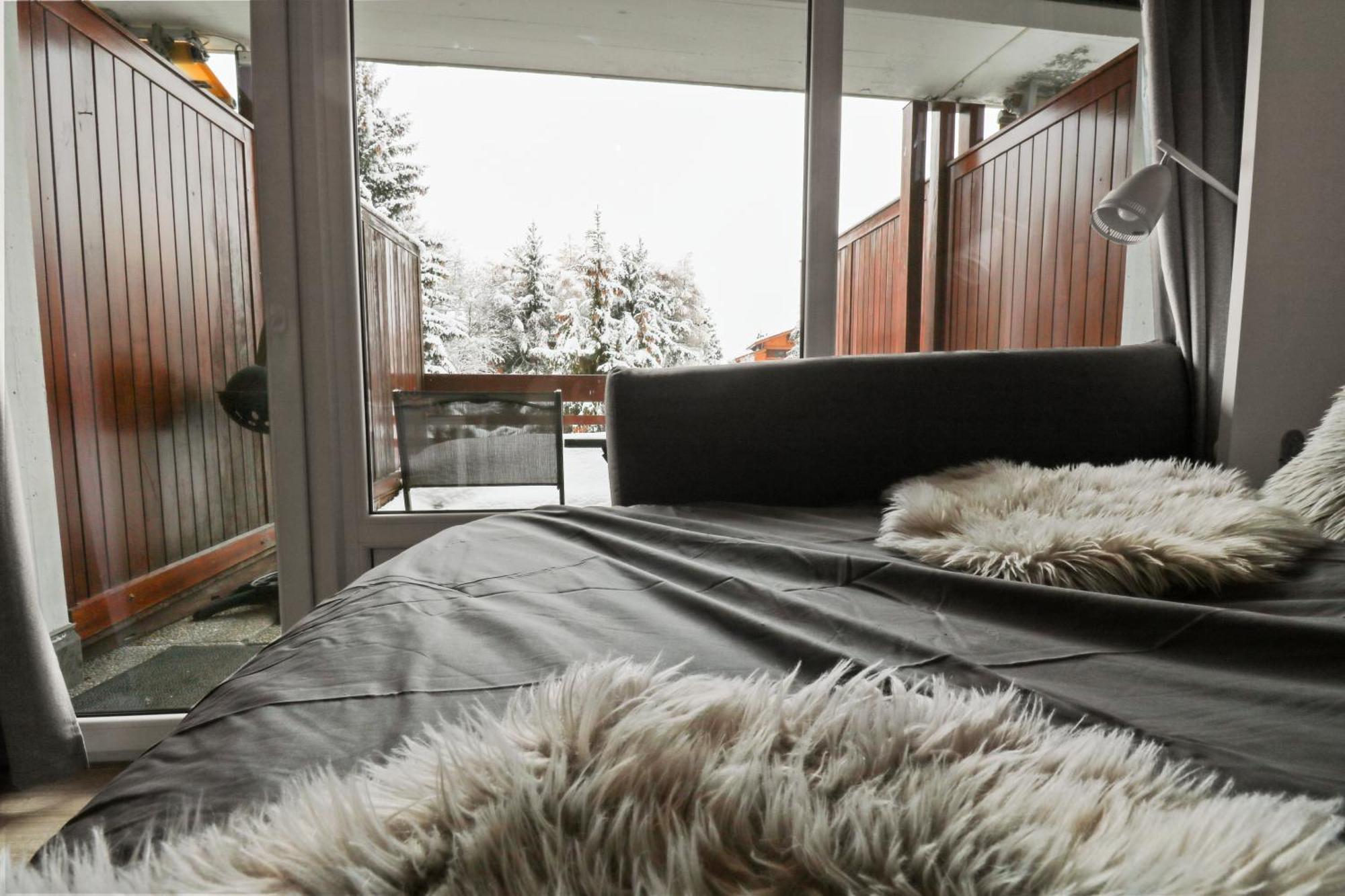 Joli Studio Avec Parking Gratuit Crans-Montana Ngoại thất bức ảnh